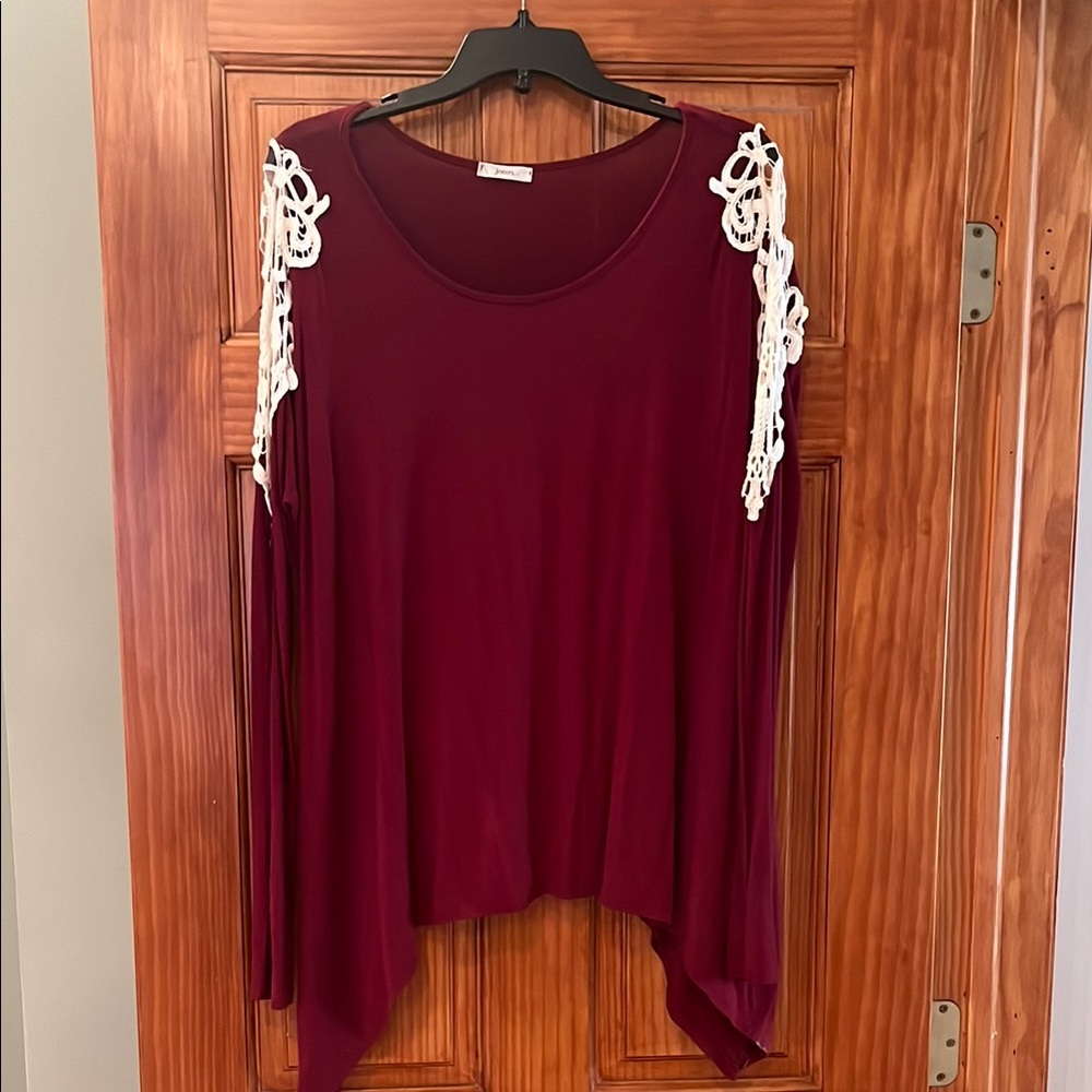 women’s size small (oversized) holiday long sleeve